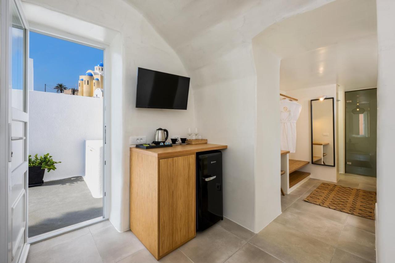 Hill Suites Fira  Exteriör bild