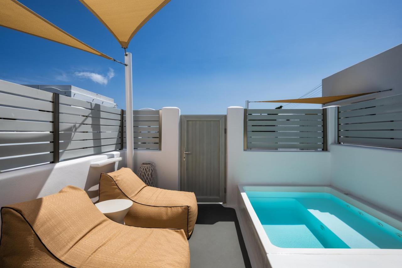 Hill Suites Fira  Exteriör bild