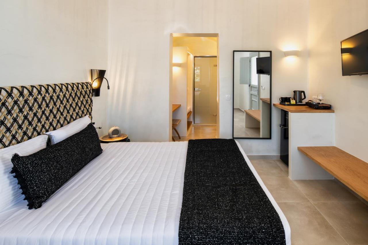 Hill Suites Fira  Exteriör bild