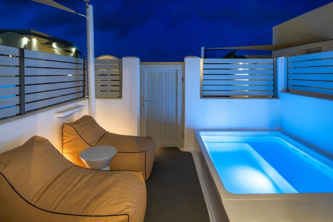 Hill Suites Fira  Exteriör bild
